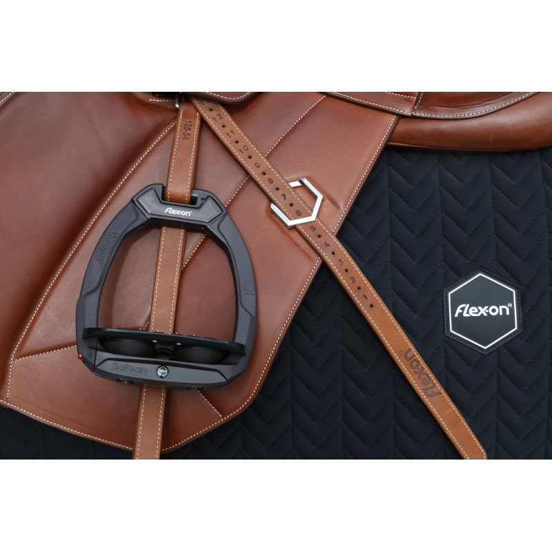 Safe On safety stirrups Black White and White - Flex-On | Vestride