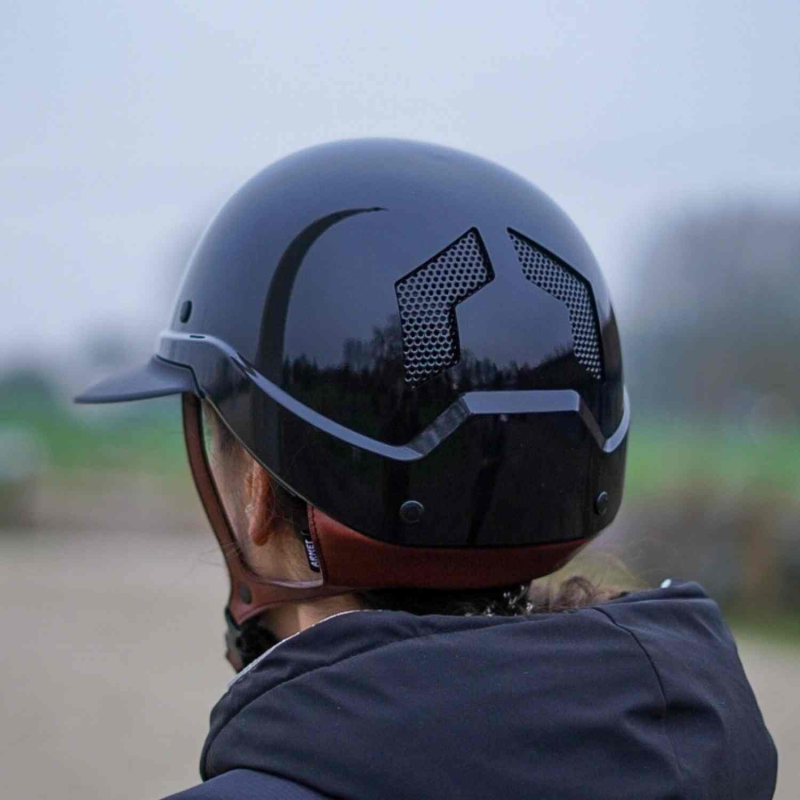 Black Armet helmet - Flex-On  | Vestride