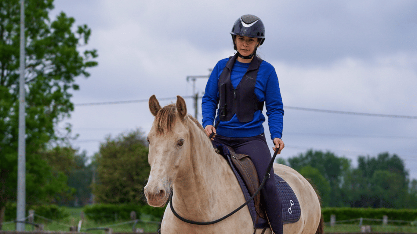 Cavaliers de concours : 3 raisons de choisir l’airbag Plume