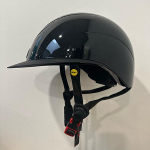 Casque MIPS équipé de la technologie MIPS pour une meilleure protection de la tête du cavalier